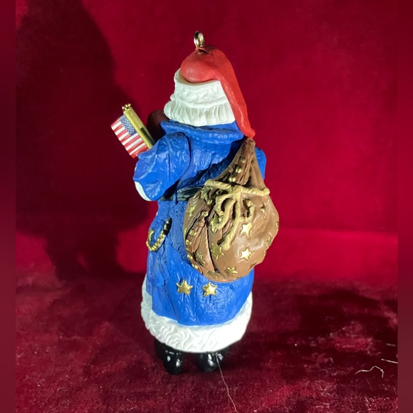 HALLMARK KEEPSAKE ORNAMENT 1996 - Picture 4 of 8